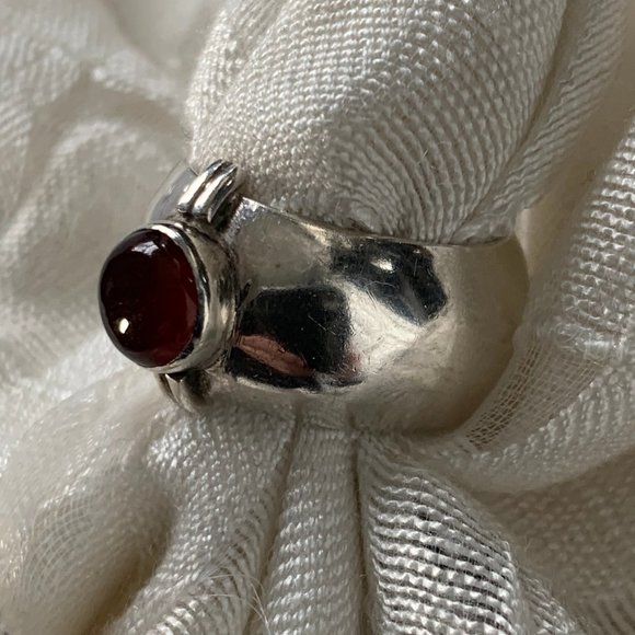 STERLING SILVER.925 RED CABOCHON WIDE BAND RING 6 - Picture 4 of 6